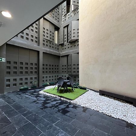 Center Sevilla Confort 7 Exterior foto